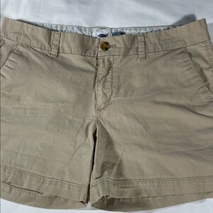 Old Navy womens khaki basic flat front 4.5" inseam chino shorts - size 8